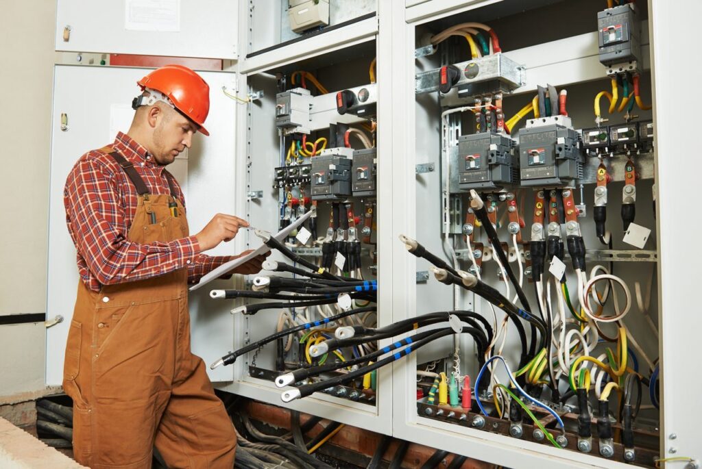 Commercial Electrical Service in dubai
